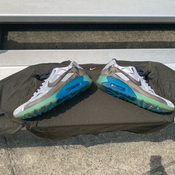 Nike Air Max 90 Ice Wolf Grey (Sz 9 in men) - Picture 2 of 12